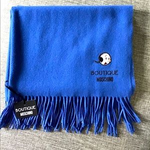 Moschino scarf